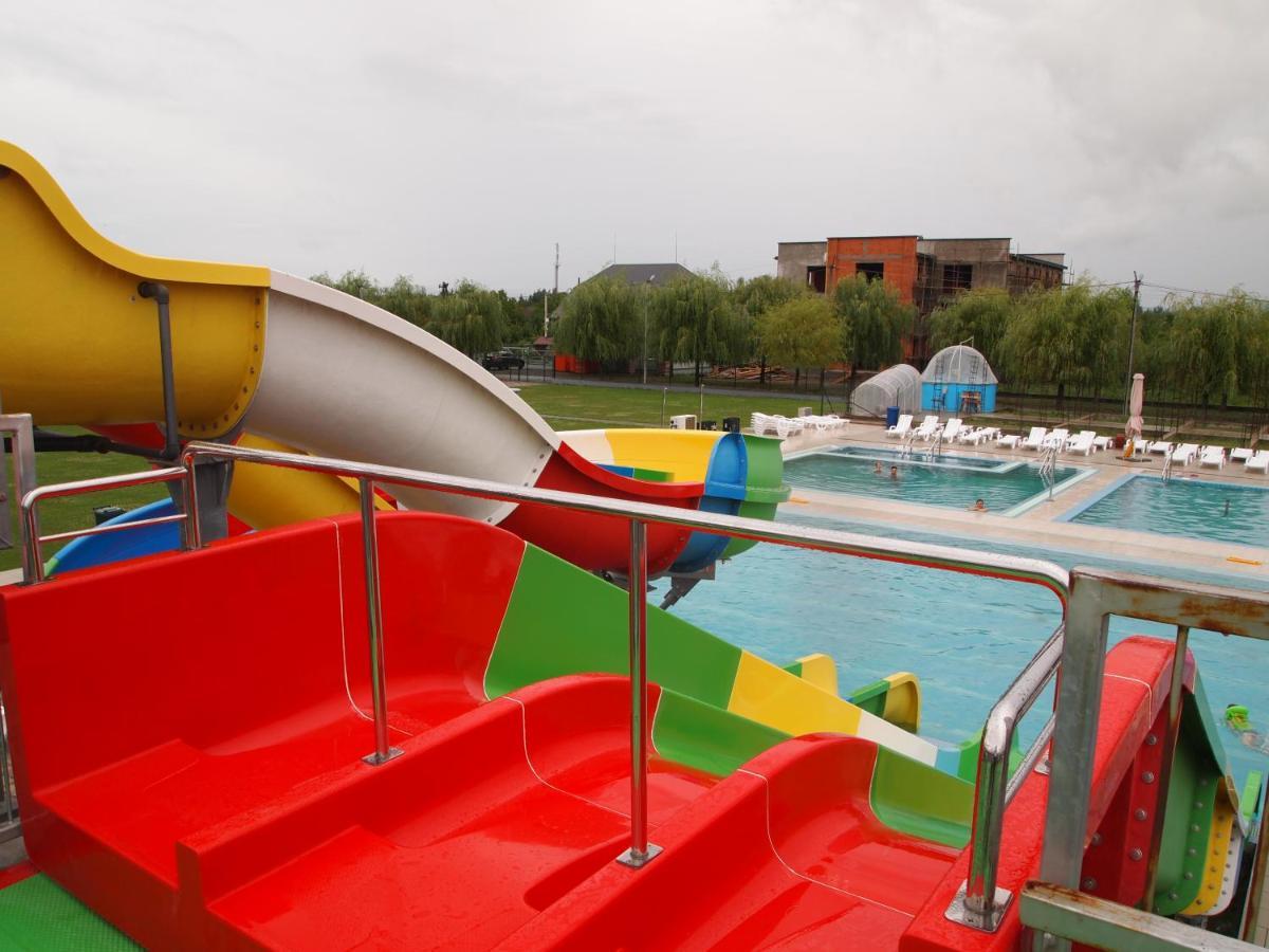 Tulipan Hotel Aquapark Vyshkove Εξωτερικό φωτογραφία