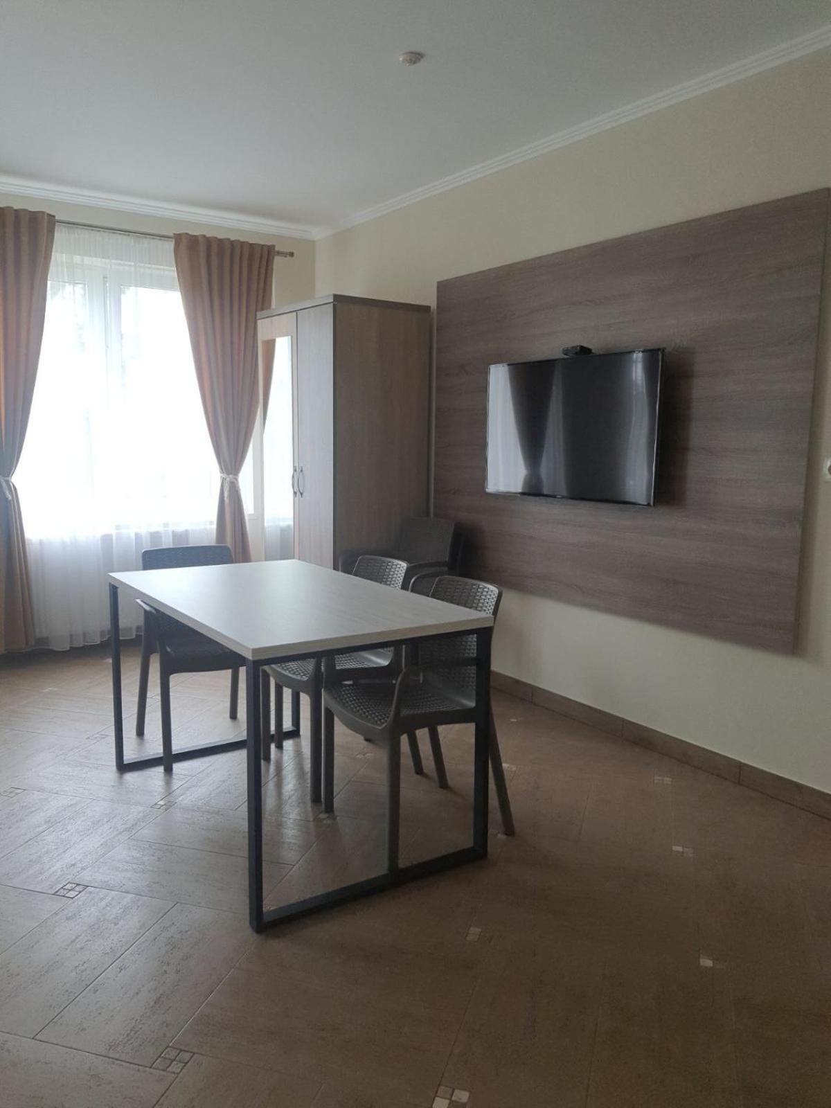 Tulipan Hotel Aquapark Vyshkove Εξωτερικό φωτογραφία